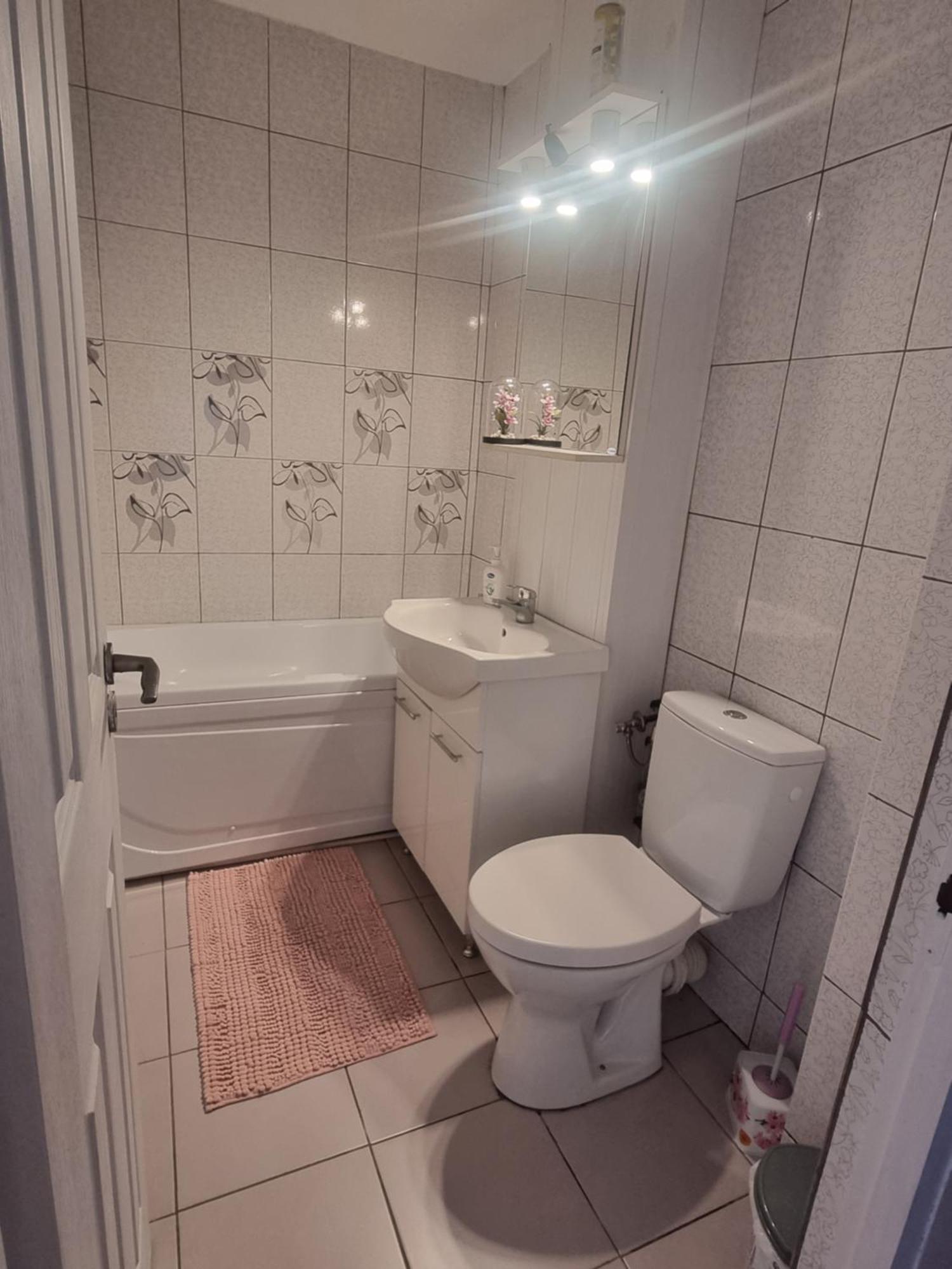Garsoniera Emilia Appartement Câmpulung Moldovenesc Buitenkant foto