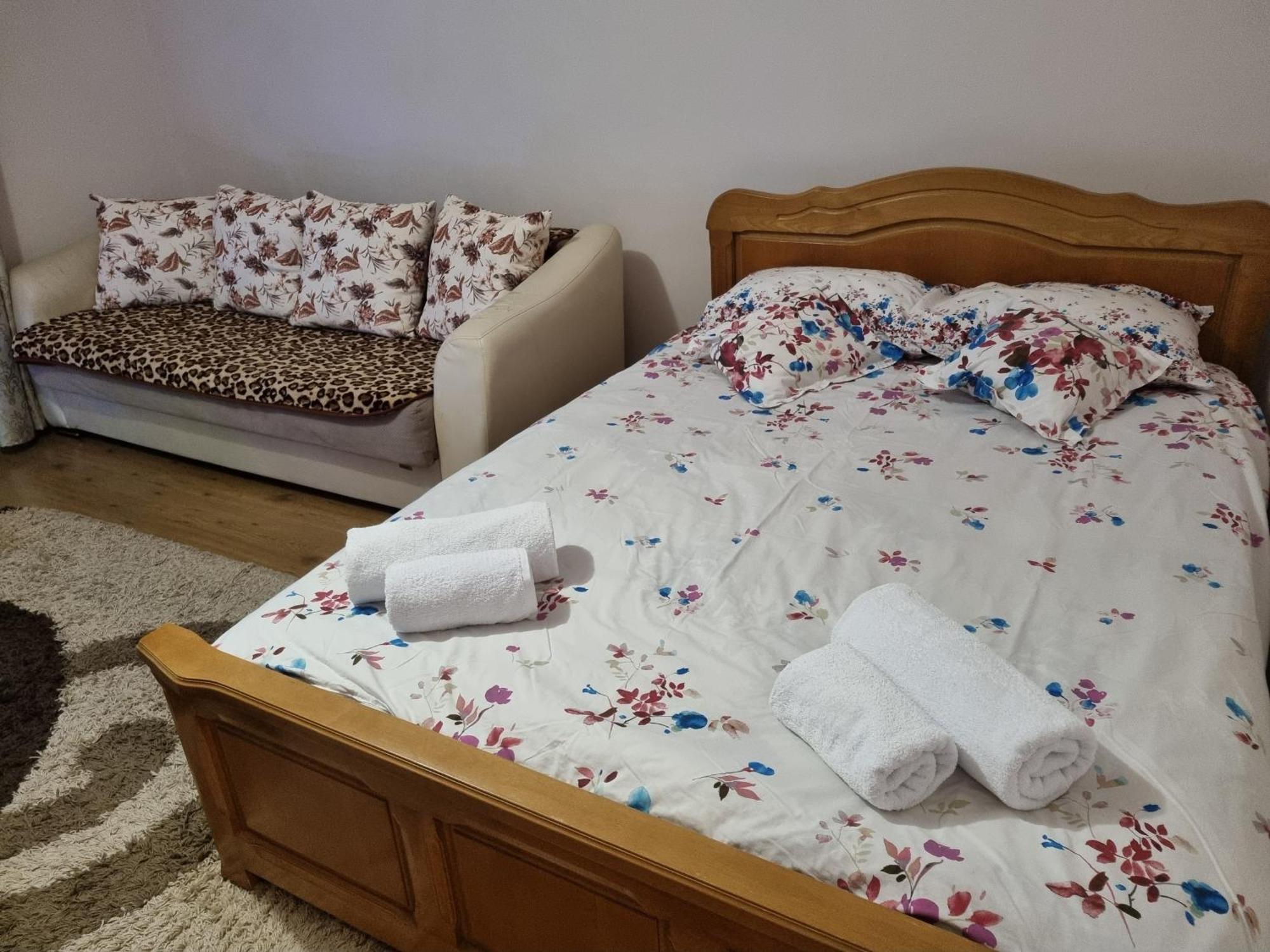 Garsoniera Emilia Appartement Câmpulung Moldovenesc Buitenkant foto